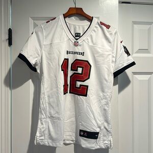 #12 Tom Brady Tampa Bay Buccaneers Nike NFL Jersey, women’s L